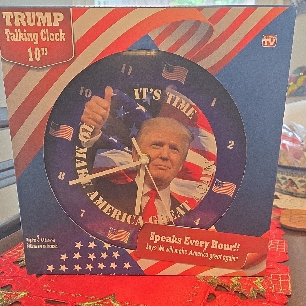 NIB Trump 10" Talking Wall Clock